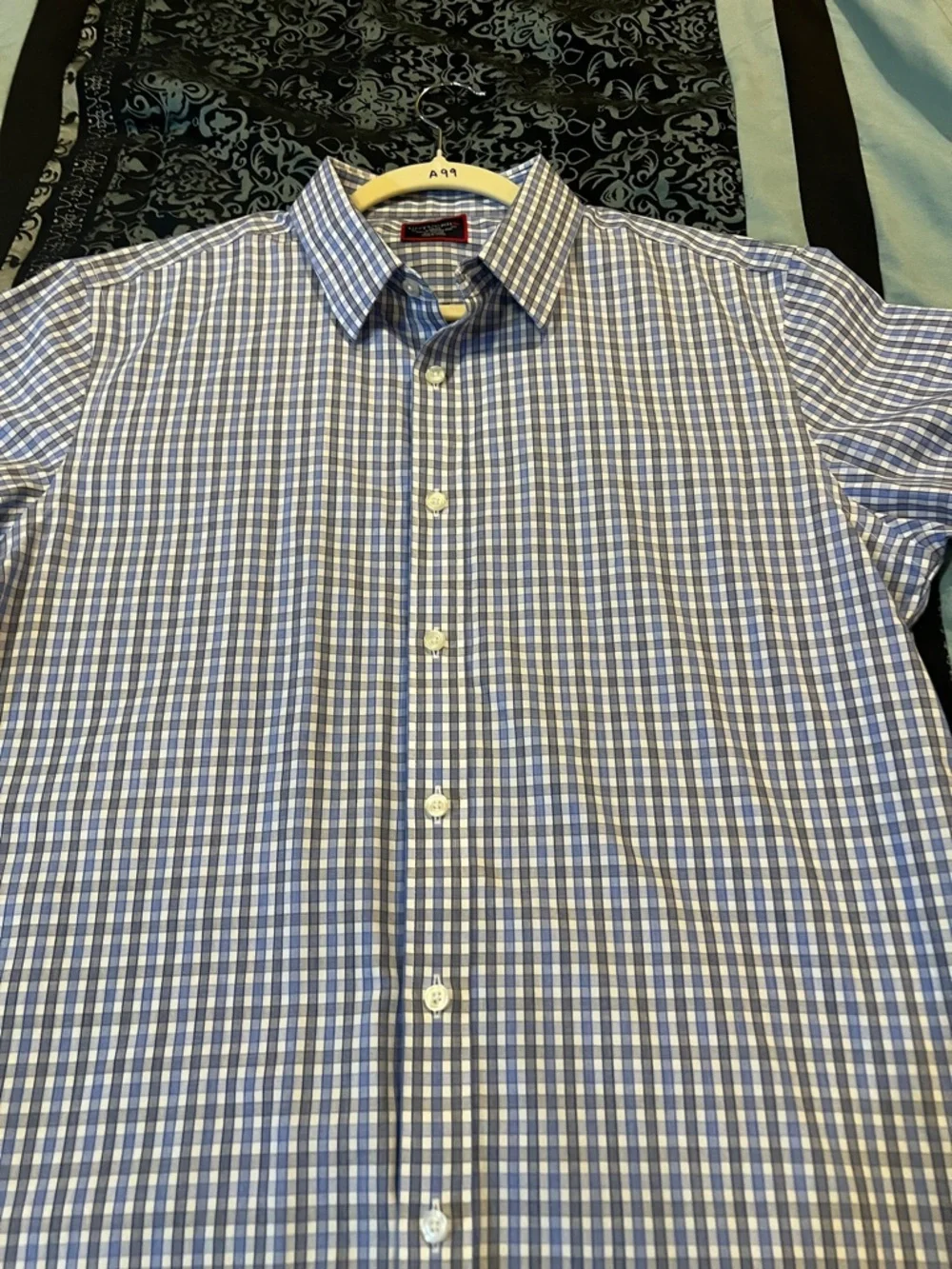 UNTUCKit Men’s Blue and White Check Casual Button-Down Shirt